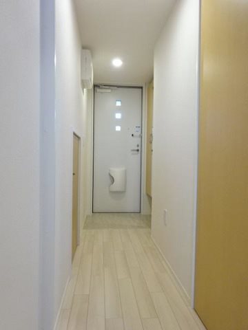 写真は同型タイプ ルミナス令和 玄関