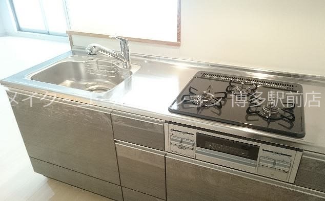 コンソラトゥール博多 キッチン