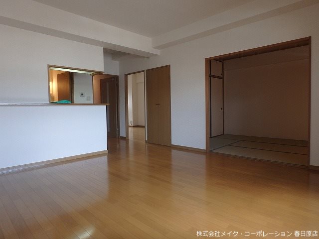 リーセント春町 リビング