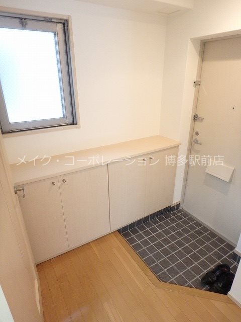 エトゥール博多駅前 玄関