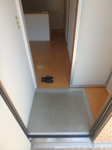 アリウス春日 玄関