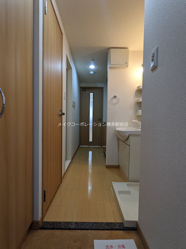 エステムコート博多駅前アヴェール 玄関