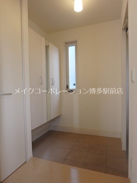 玄関 アラータ大橋C棟 玄関