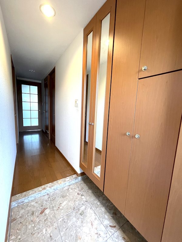 玄関 クレアールガーデンズ室見 玄関