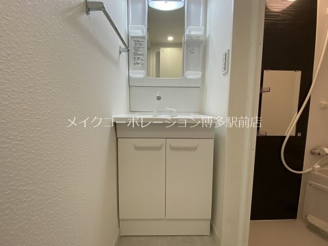 洗面所 クワトロ・ヴィラ竹下 その他1