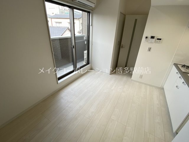 リビング クワトロ・ヴィラ竹下 リビング