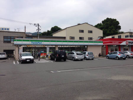 D-room空港南 コンビニ