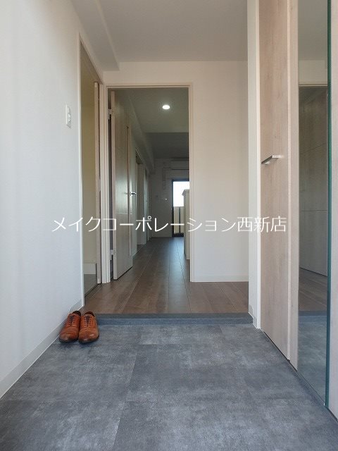 ヴィッラ アプリーレ西新南【Gタイプ】 玄関