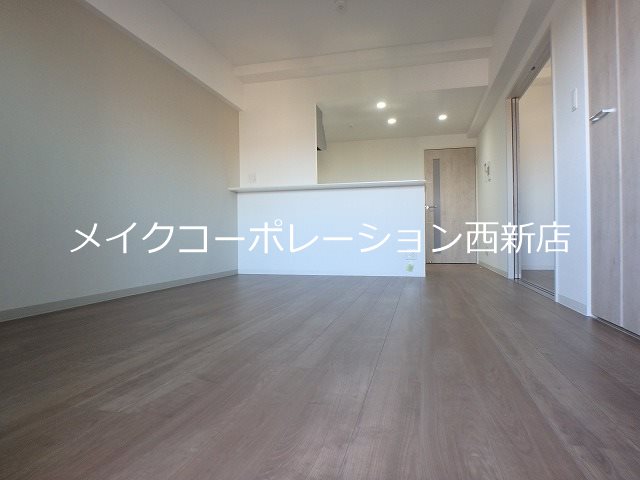 ヴィッラ アプリーレ西新南【Gタイプ】 リビング