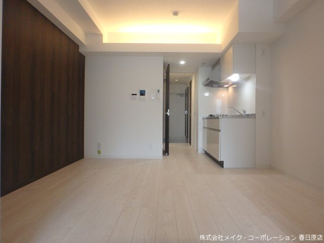 エルグランド春日 リビング