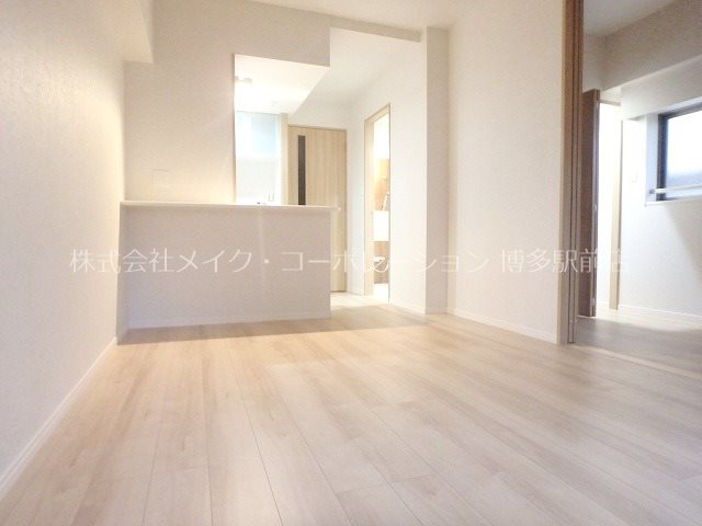 ネストピア県庁口駅前 リビング