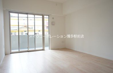※入居中の為別部屋写真使用現状優先 エンクレスト南福岡奏の杜 ベランダ