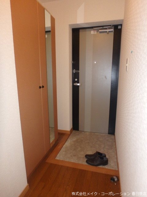 写真は同型タイプ ファミーユ博多の森 玄関