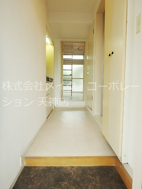 パークハイツ輝国 玄関