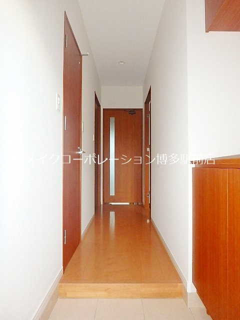 エルエ大濠 玄関