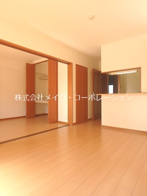 ヴェルソーⅢ番館 リビング