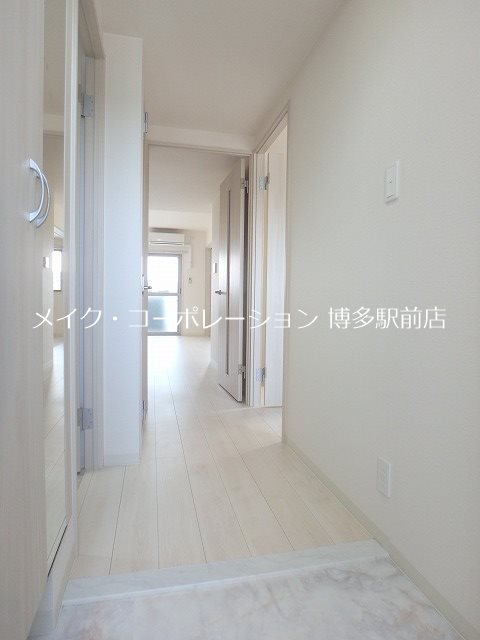 玄関 ファーストポイント東比恵 玄関