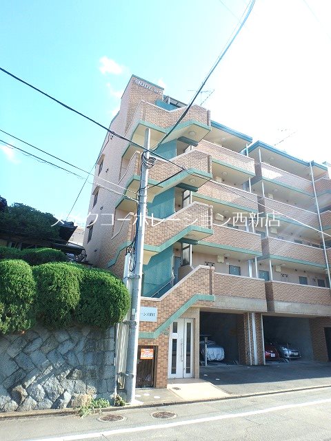 クウィーンズ昭代 外観