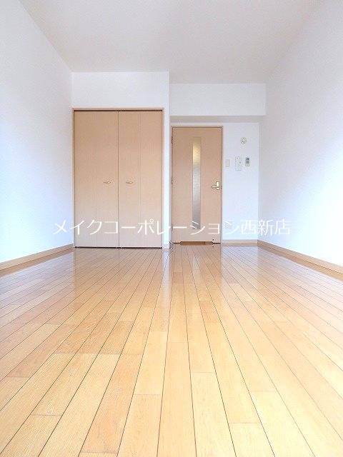 クウィーンズ昭代 リビング