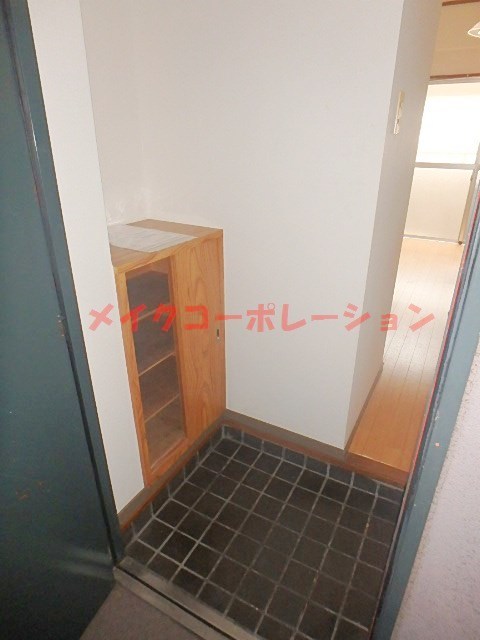 エルビス警固 玄関