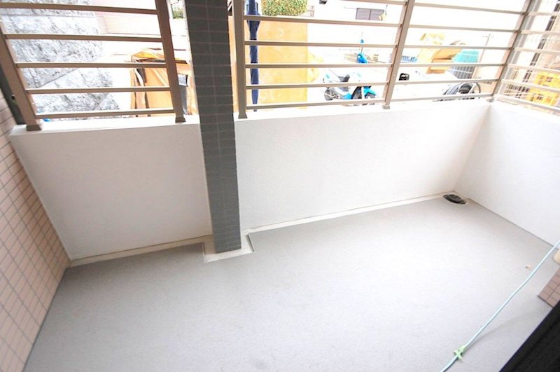 スパシオ・コモド平尾 ベランダ