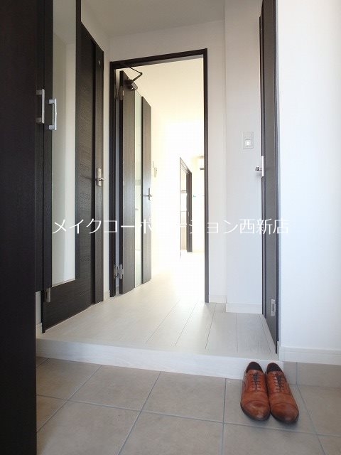 玄関 LIBTH西新 玄関
