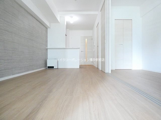 ※入居中の為別部屋写真使用現状優先 Liaison博多駅東 リビング