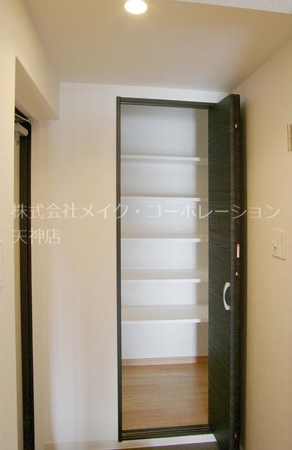 アストア薬院 玄関