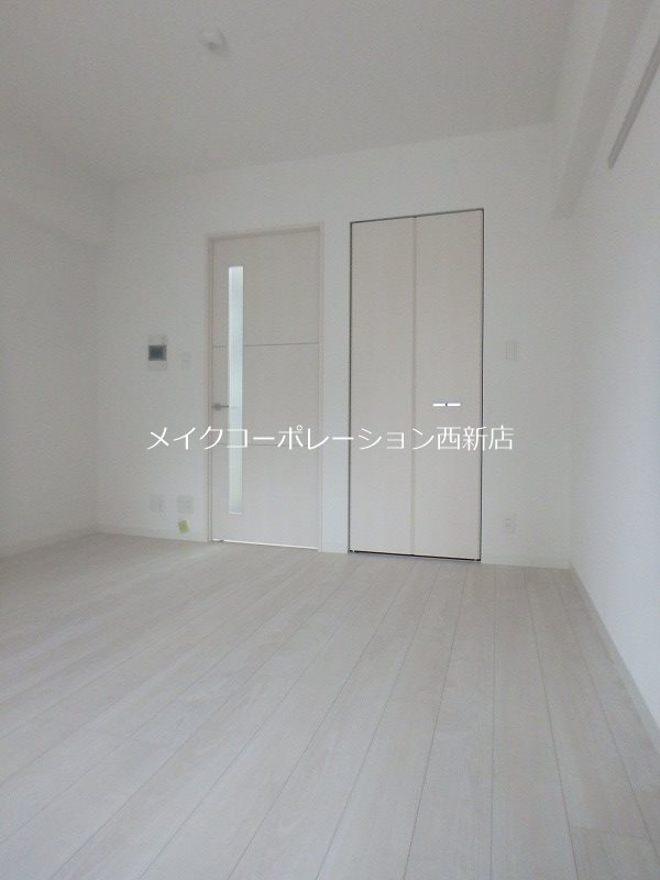 ヴィッラ アプリーレ西新南【Dタイプ】 リビング