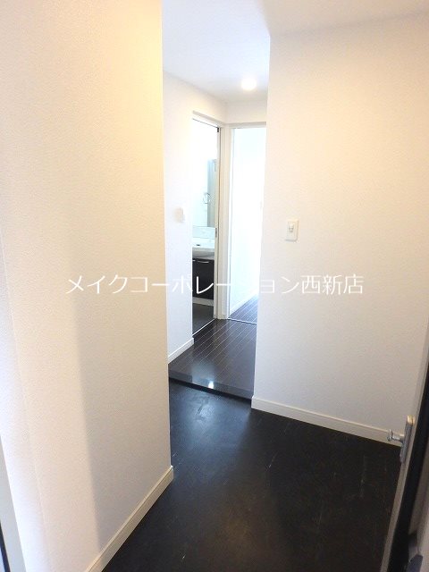 ラクレイス西新レジデンシャルタワー 玄関