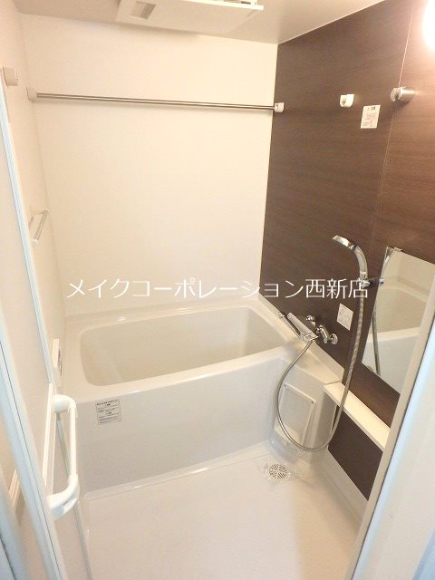 ラクレイス西新レジデンシャルタワー 風呂画像