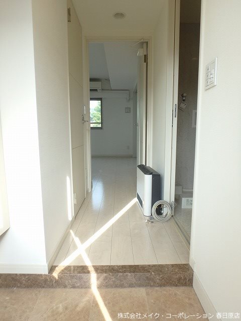 グローリアM・K 玄関