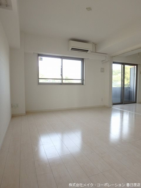 グローリアM・K リビング