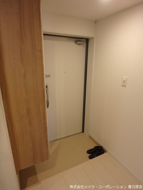 写真は同型タイプ LIFEFIELD警弥郷 玄関