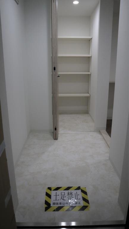 別部屋参考写真 ドゥバーグ渡辺通 玄関