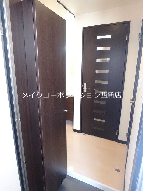 ピュール西新 玄関