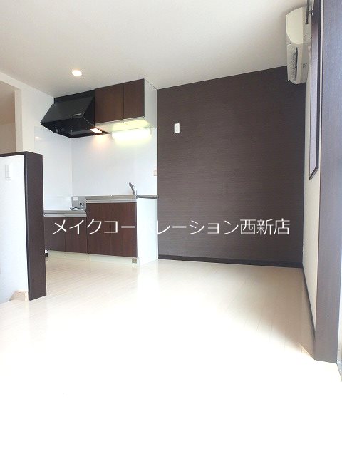 ピュール西新 リビング