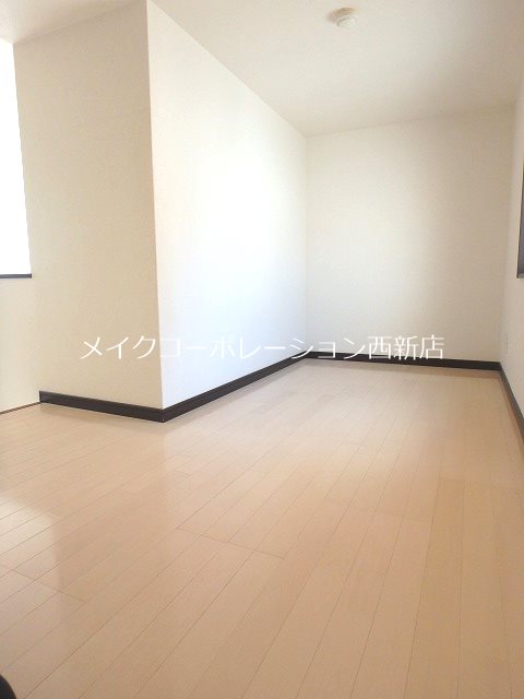 ピュール西新 ベッドルーム