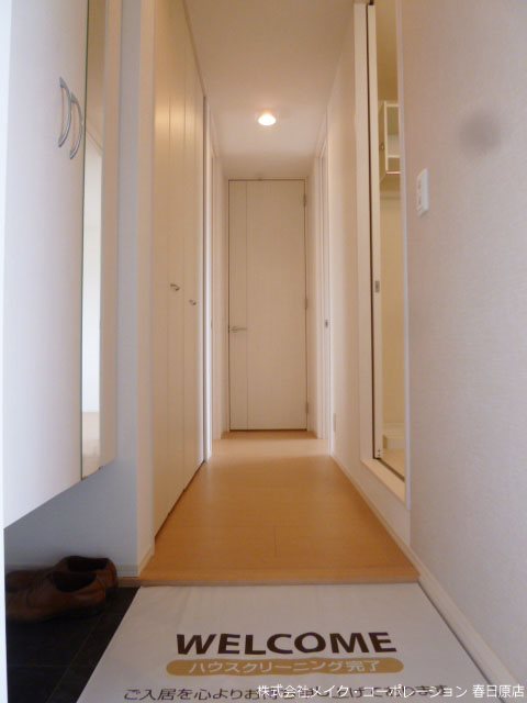 ロイヤルコート空港南 玄関