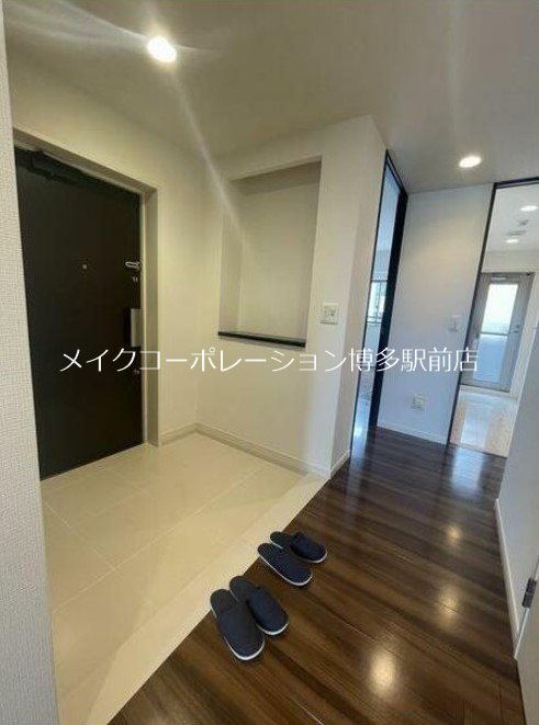 フリーディア平尾山荘通プレミアム 玄関