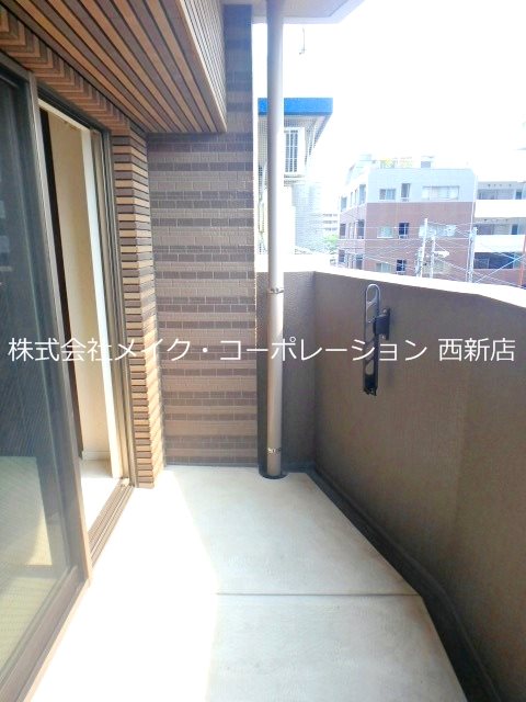 アクタス六本松アネックス～ネット無料～ ベランダ