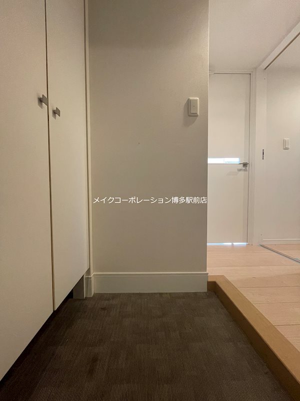 RJRプレシア吉塚駅前 玄関