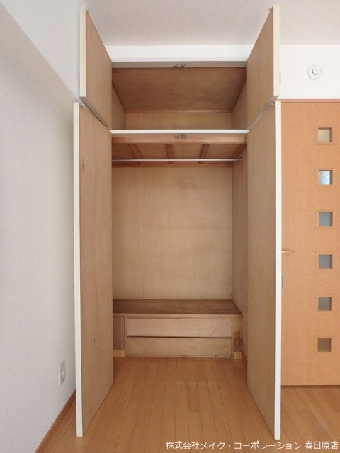 写真は同型タイプ ロイヤルハイツ春日 その他4