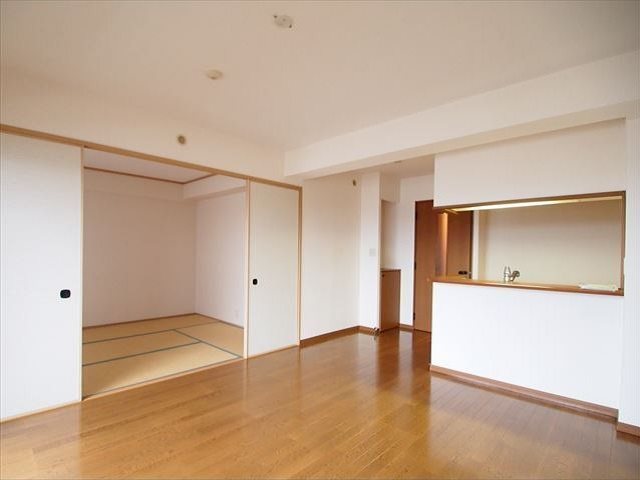 トニーコート リビング