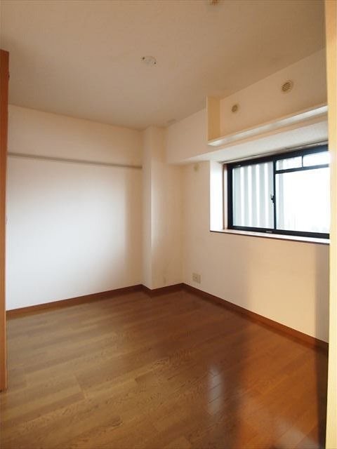 トニーコート ベッドルーム