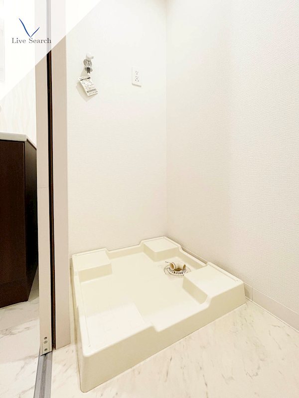 写真は同型タイプ リアンレガーロ井尻ステーションEAST館 その他9