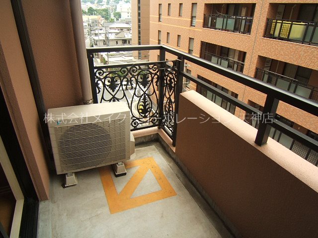 フェイスカミーユ  ベランダ