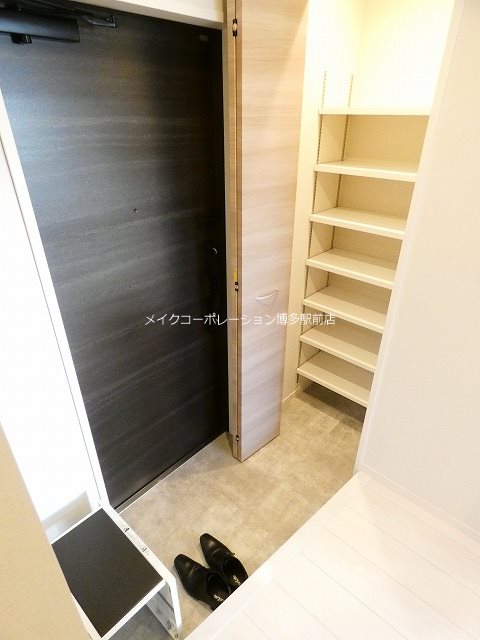 玄関 グランデール博多 玄関
