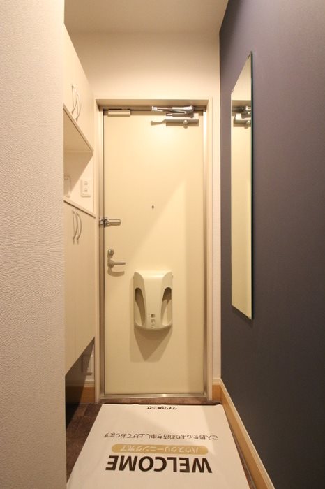 D-room中尾 弐番館 玄関