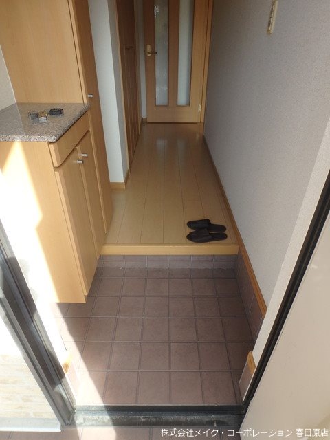 サンリットパーク春日 玄関